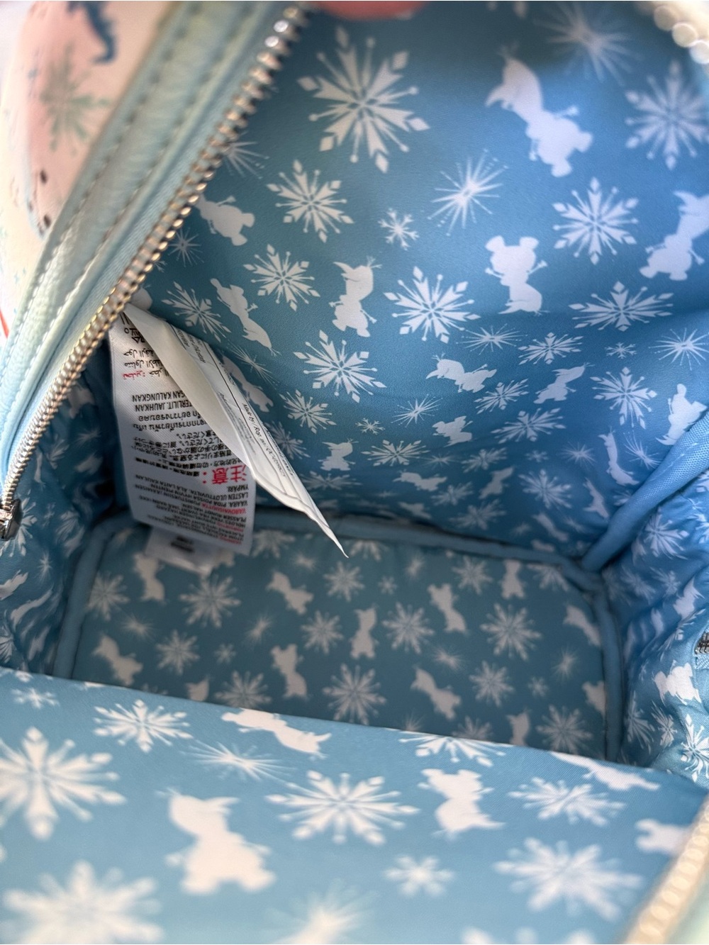 Loungefly DisneyParks Olaf Mini Backpack - Light Blue & White - Picture 7 of 7